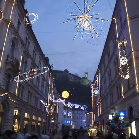 City Centre Streliska 公寓
