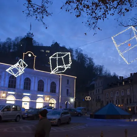 公寓 City Centre Streliska *